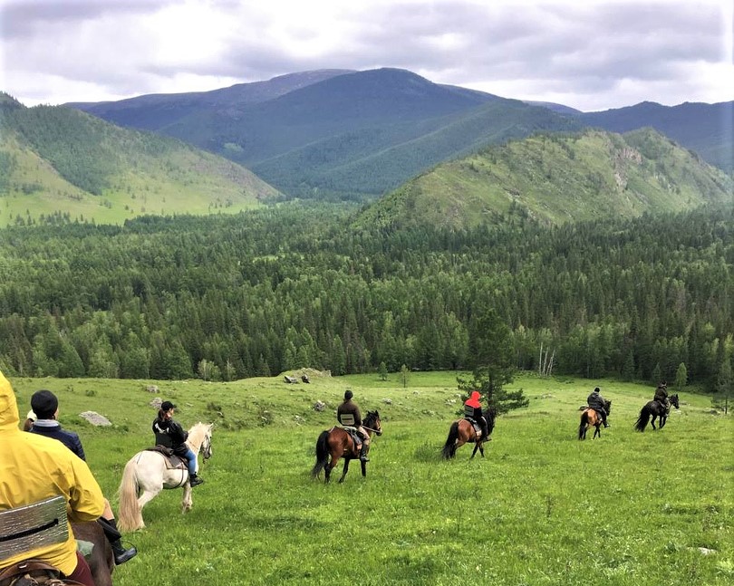 Погружение в Алтай 2022 : кони, сплав, трекинг