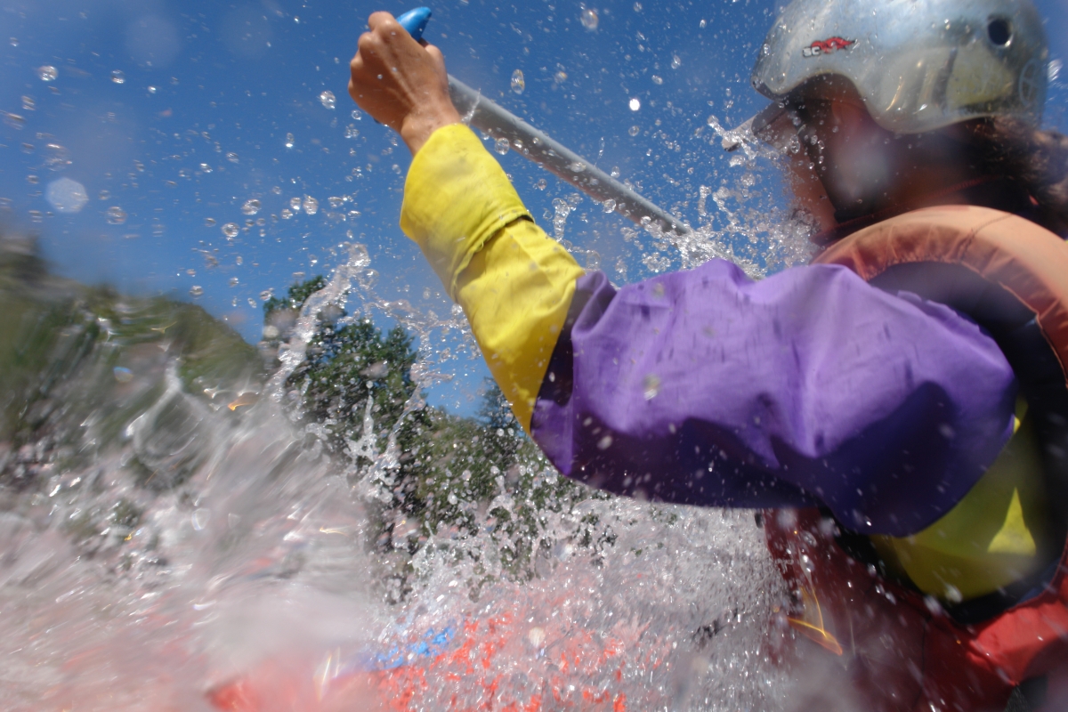 Тур Шавлинские озера подойдет для спортивных людей, отличающихся хорошей выносливостью, ведь эта поездка предполагает сочетание водной, конной и пешей прогулки. 
